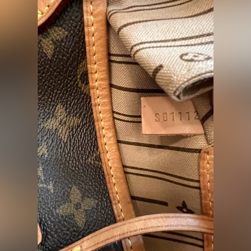 LOUIS VUITTON NEVERFULL GM MONOGRAM Authenticated - Picture 4 of 16